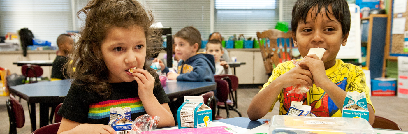 South Union Elementary School Students Eating Breakfast